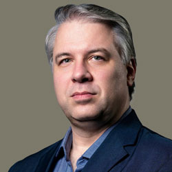 Andre Vertamatti, CIA, CRMA