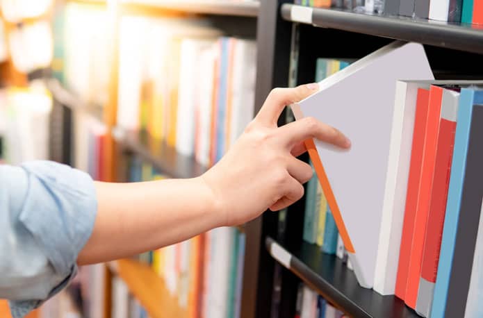 books-on-shelves-659x458.jpg