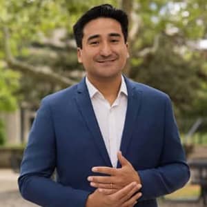 Nicolas-Lagos-300x300.jpg